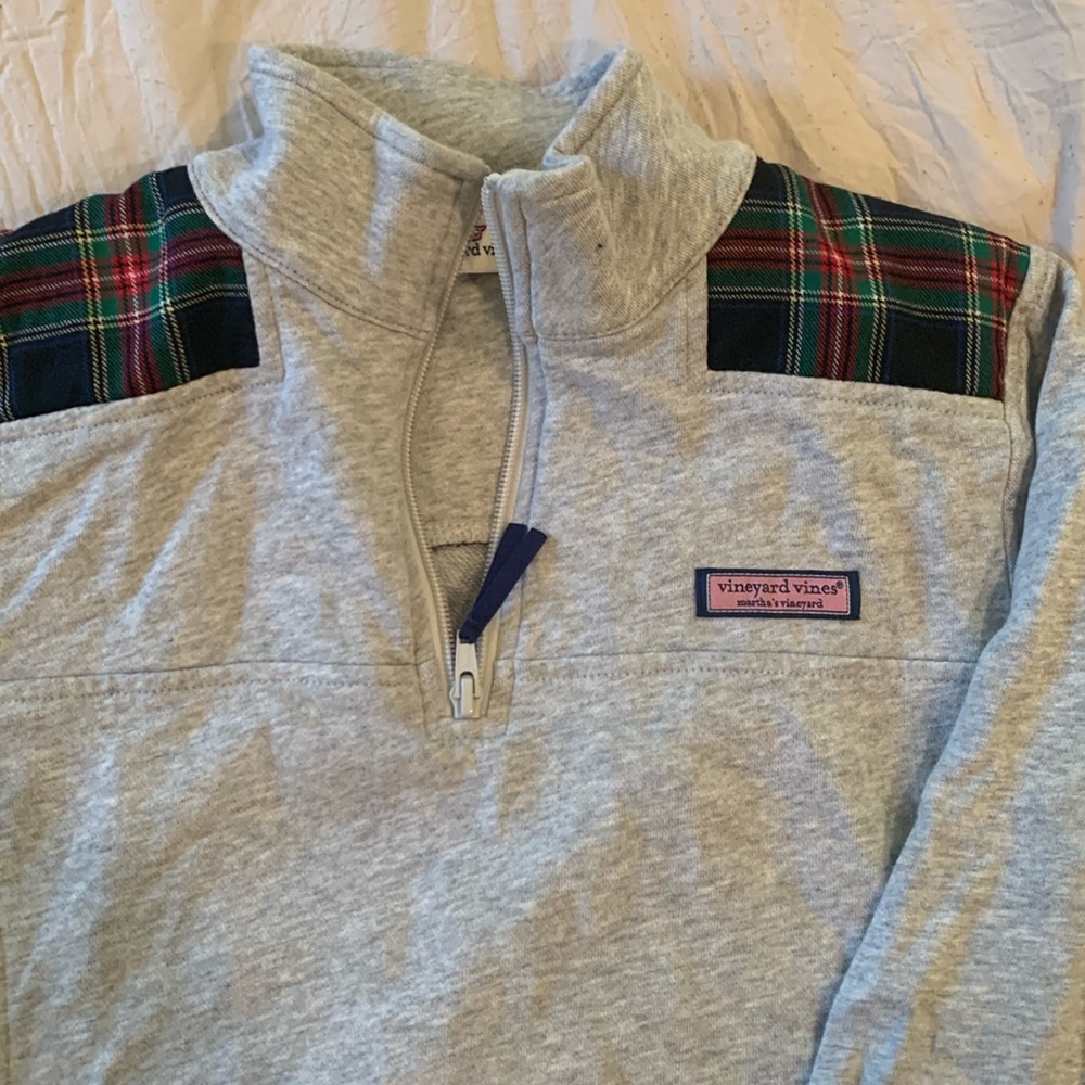 Vineyard Vines Shep Shirt 1/4 Zip Pullover – Gray Plaid Shoulder – XS